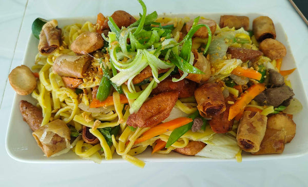 Tinuno Pancit Miki Guisado