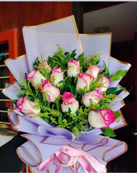 STAN 1 DOZEN PINKISH FLOWER BOUQUET