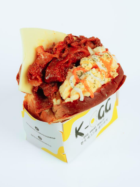 K-EGG SANDWICHES SPICY PORK BULGOGI