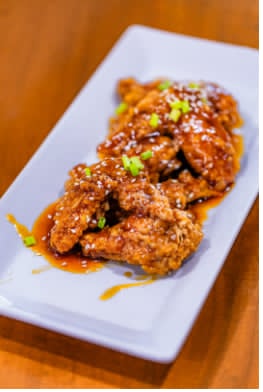 CB-CHICKEN WINGS