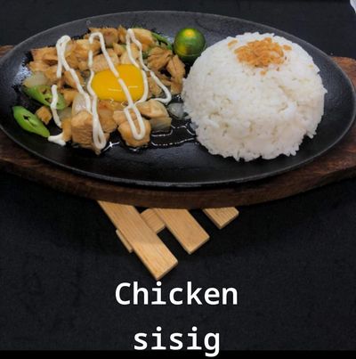 Primitivo Chicken Sisig